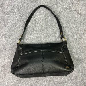 The Sak Shoulder Bag Womens Small Black Leather Zip Top Green Lining Pockets.